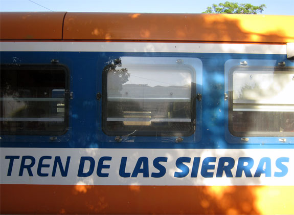 Sierras de Córdoba (Valle de Punilla) :: Train :: Córdoba :: Argentina 